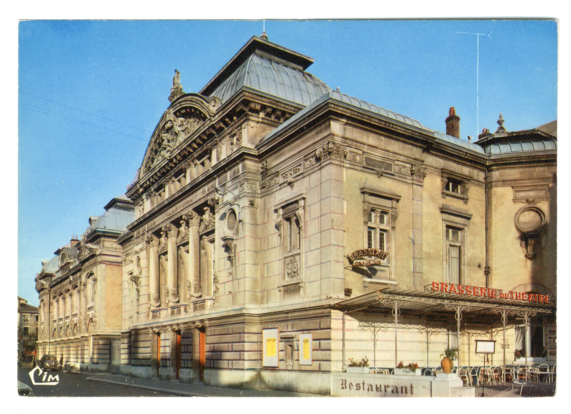 brasserie historique terrasse bourg